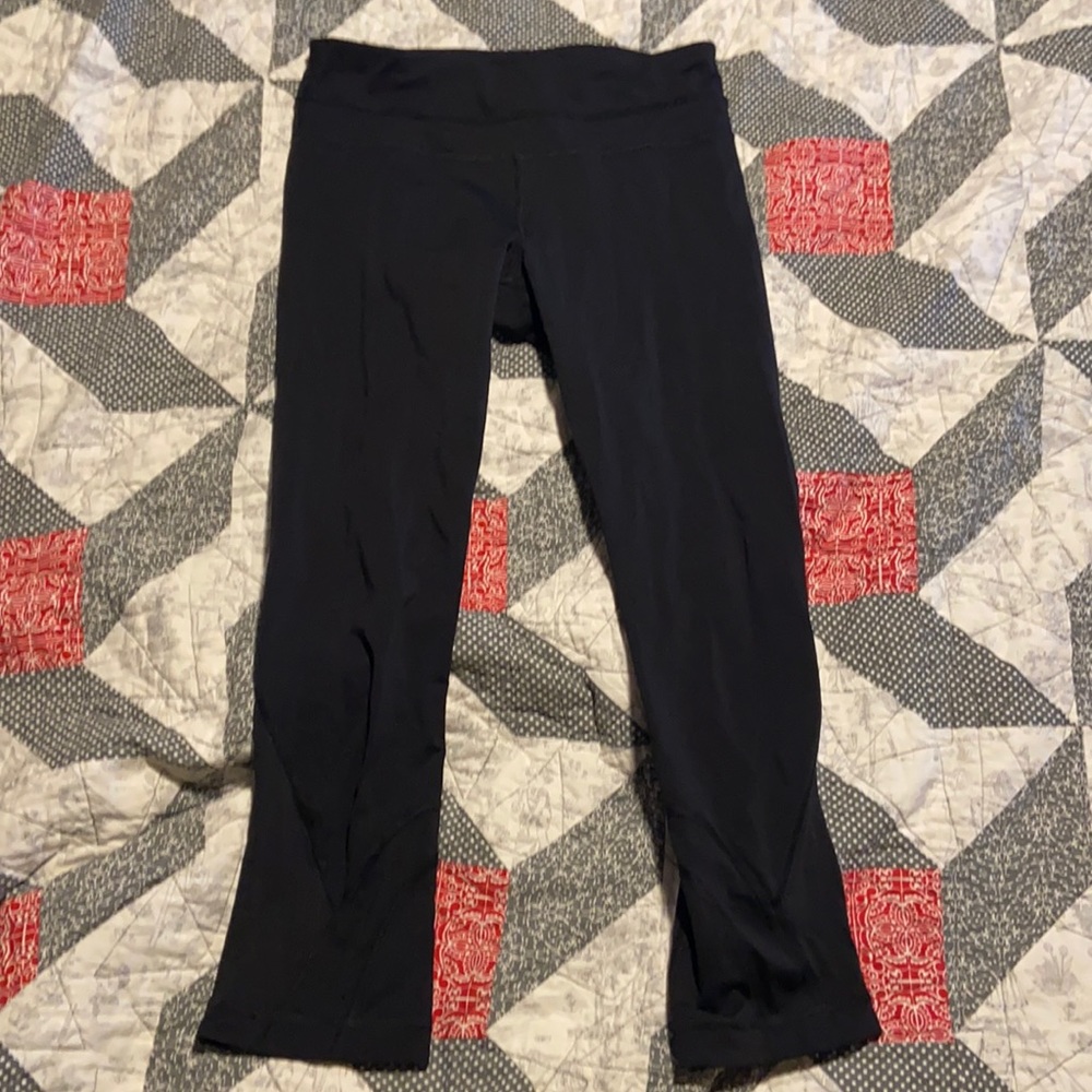 Lululemon black leggings